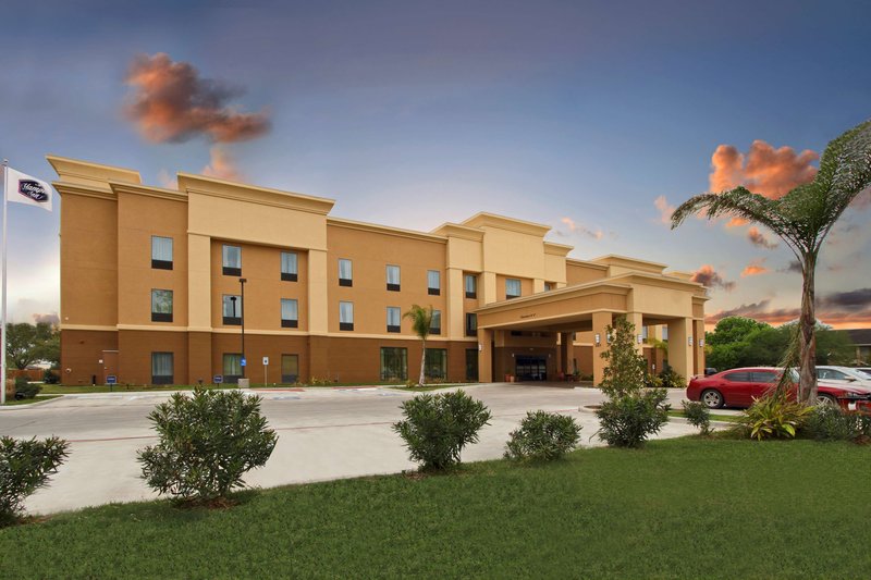 Hampton Inn Beeville,Beeville>>Bee County,2.5 star