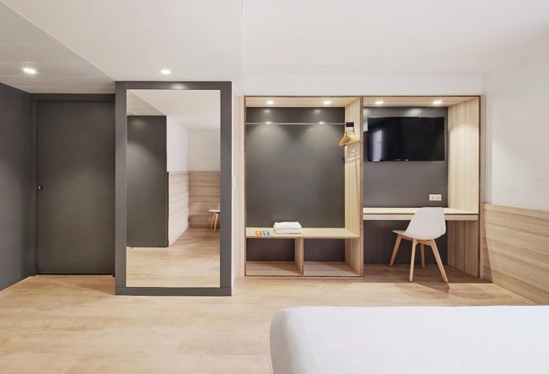 Hostal Lami,Esplugues De Llobregat>>Barcelona,2 star