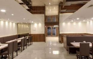 Hotel M Grand,Vanasthalipuram Road Near Sushma Theater Hyderabad 500070,2 star