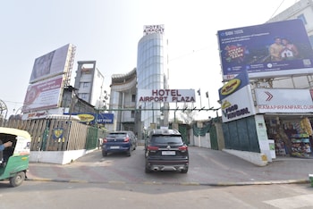Hotel Airport Plaza,Near Ahmedabad Airport,3 star
