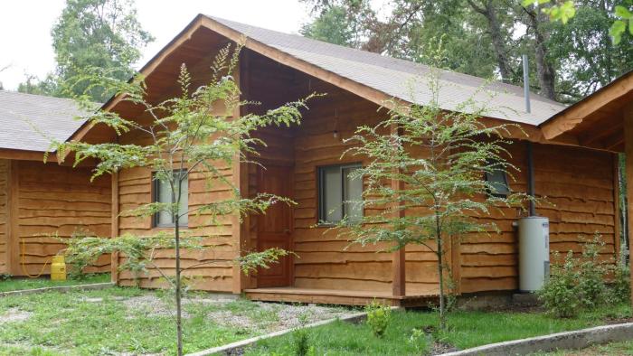 Cabanas Huenehue,Pucon>>Panguipulli,1 star