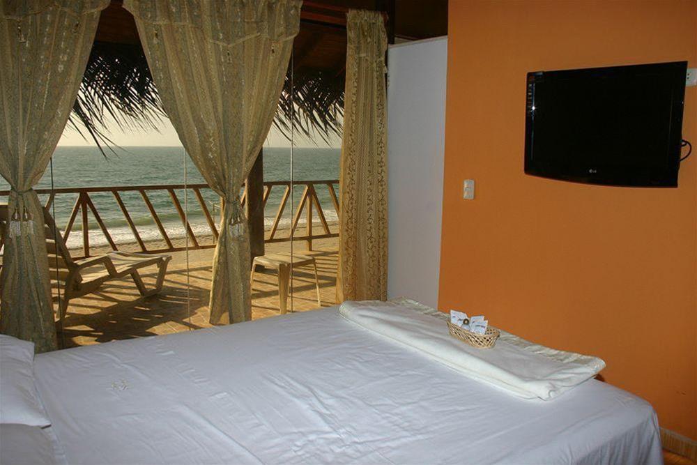 The Point Mancora - Beach Party Hostel,Máncora>>Mancora,3 star