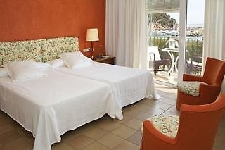 Hotel Llevant,,3 star