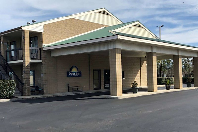 Days Inn By Wyndham Cape Carteret Near Emerald Isle,Croatan National Forest>>Cape Carteret,2 star
