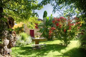 Bastide Sainte Agnes,1043 Route De Caromb Chemin De La Fourtrouse 84200 Carpentras,3 star