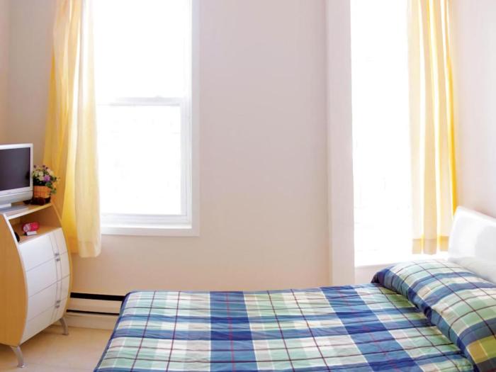 Dragon Gate Inn,Ontario>>Downtown Toronto,2.5 star