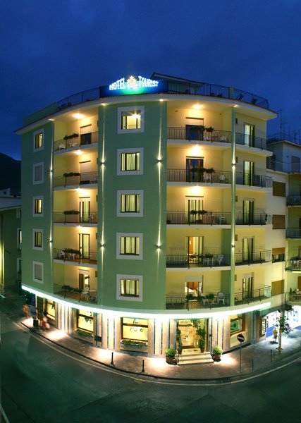 hotel tourist