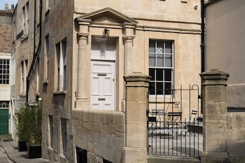 Hiding Space - Trim Street Apartments,Bath And North East Somerset>>Bath,0 star
