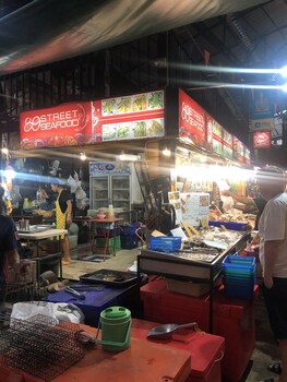 Sue At Cozy Guesthouse,Karon Beach>>Karon,2.5 star