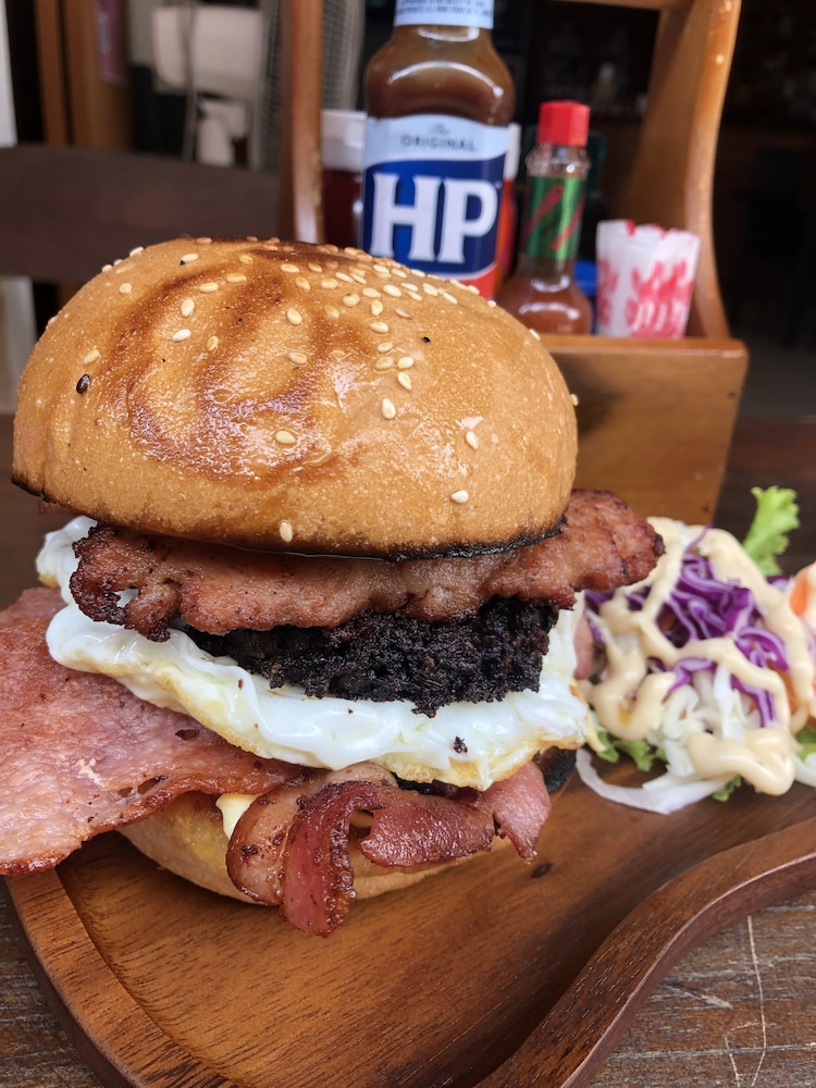 sue at cozy guesthouse