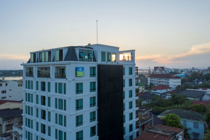 surestay hotel by best western vientiane