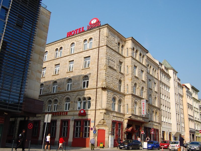 lothus hotel