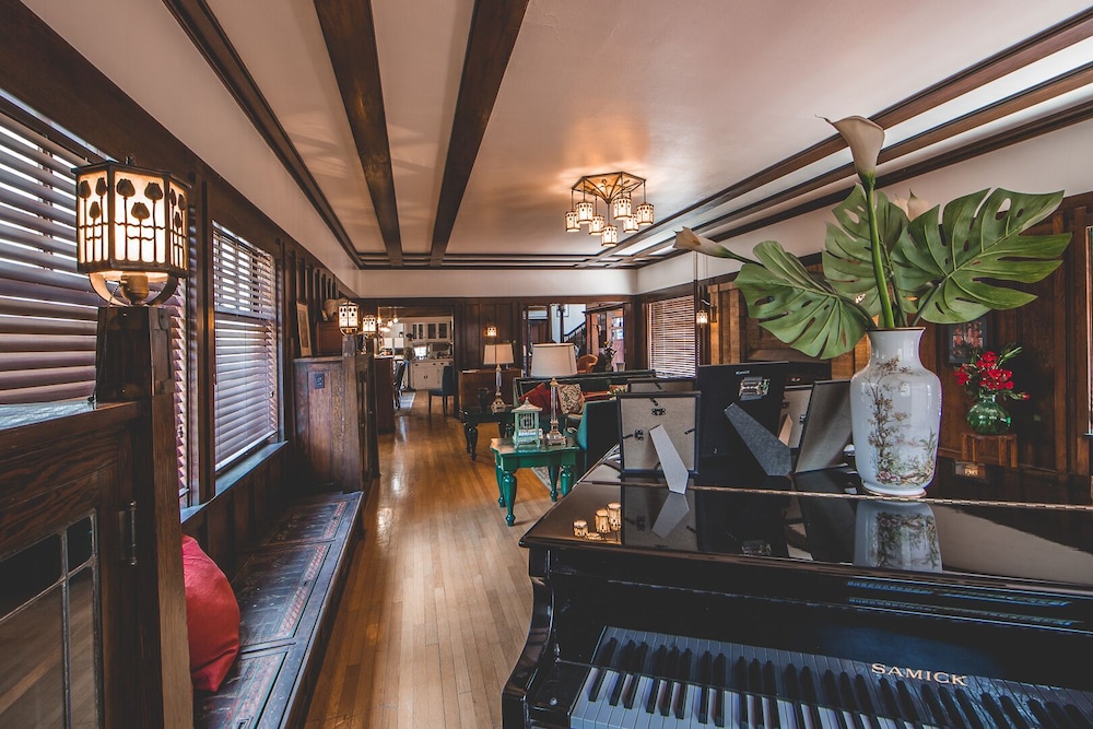 Greenway Manor,Cochise>>Bisbee,3.5 star
