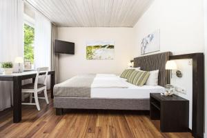 Hinrichs,Carolinensiel>>Bremen,3 star