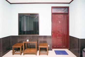 Reddoorz Near Mikie Holiday Funland Berastagi,Jalan Jamin Ginting Desa Sempajaya Berastagi 22152,2 star