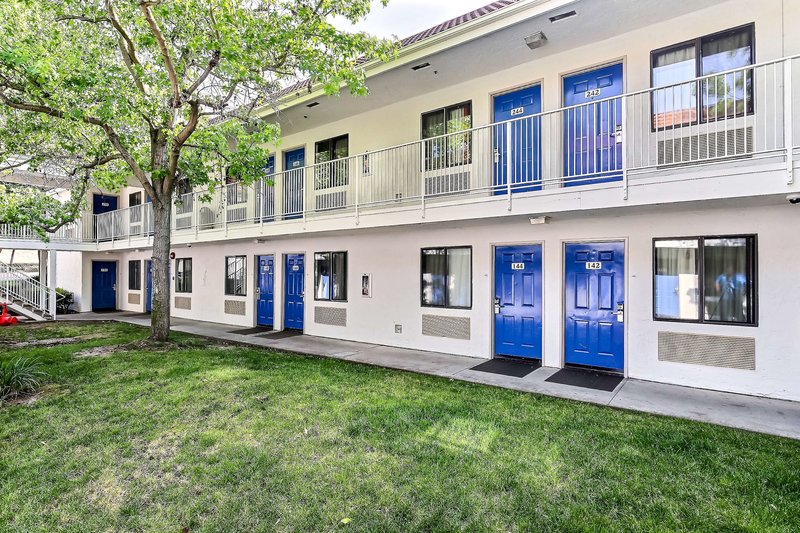 Motel 6 Pinole, Ca,Contra Costa County>>Concord,2 star