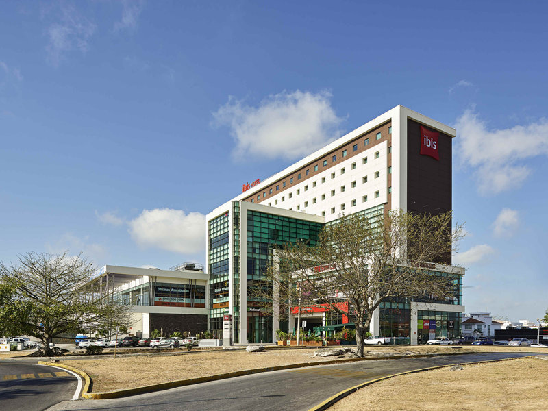 ibis cancun centro