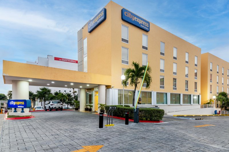 City Express By Marriott Cancun,Downtown Cancun>>Cancun,3 star