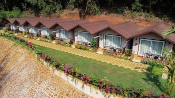 stone wood premier gokarna