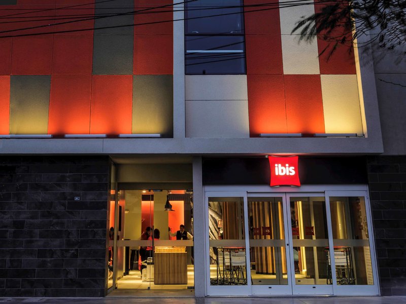Ibis Trujillo,Trujillo>>Salaverry,3 star