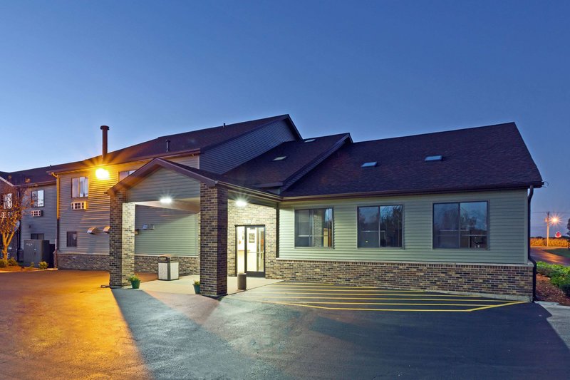 Super 8 By Wyndham Dekalb Il,Mclean>>Dekalb,2 star