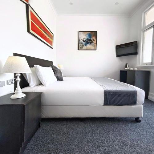 Commercial Hay Hotel,Haymarket>>Hay,3 star