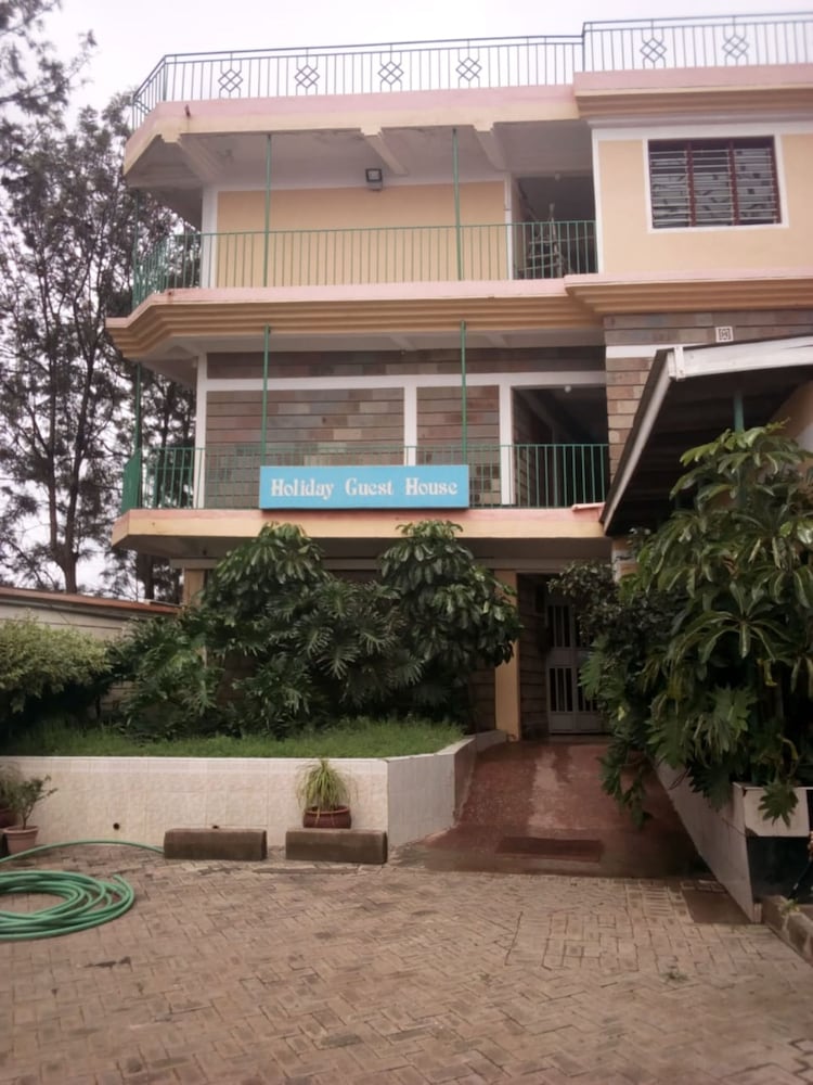 Holiday Guest House,Thika Garissa Highway Matuu,3 star