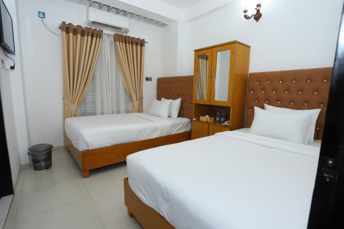 hotel blue castle