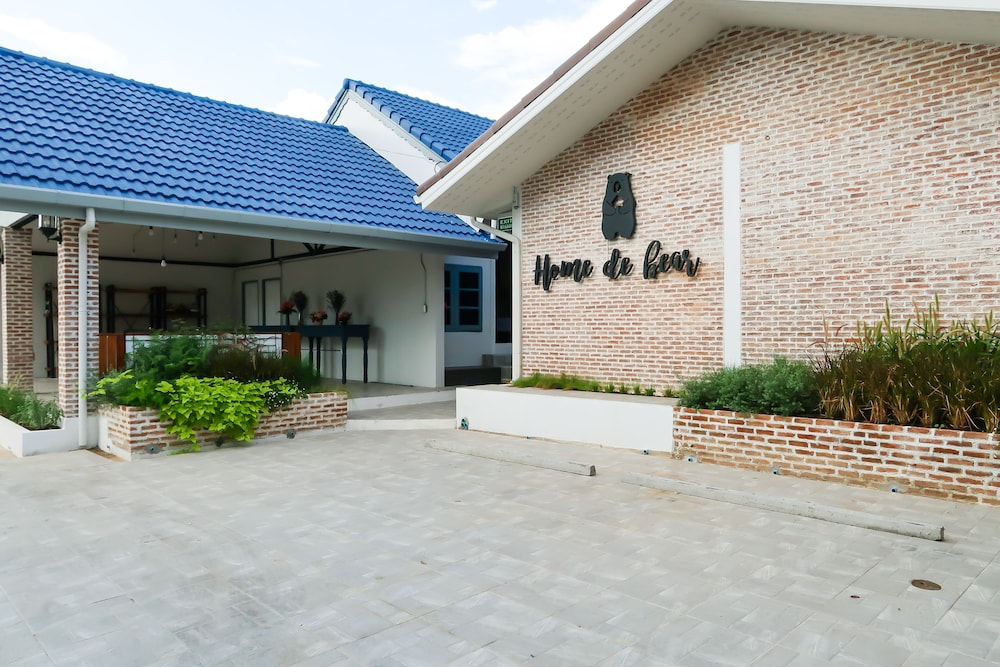 Home De Bear,Chiang Mai Province>>Chiang Mai,3 star
