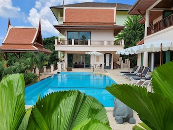 Le Chada Villa,13/1 Patak Soi 2 Tambon Karon Karon 83100,3 star