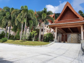Le Chada Villa,13/1 Patak Soi 2 Tambon Karon Karon 83100,3 star