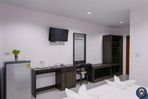 Thapjumras Boutique Hotel,301/2 Uttaradit 53000,2.5 star