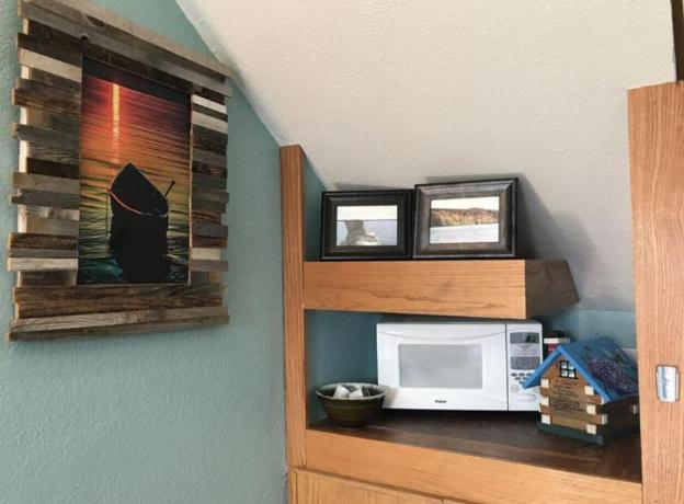 Munising Motel,Munising>>Marquette,2.5 star