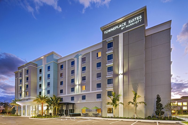 Towneplace Suites By Marriott Naples,Collier>>Bonita Springs,3.5 star