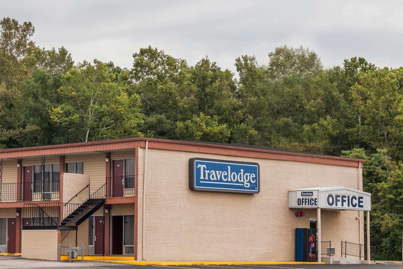 Travelodge By Wyndham Seymour,Indiana>>Columbus,2 star