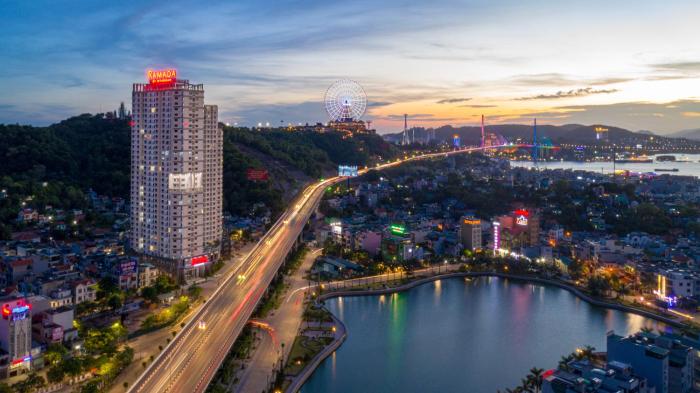 ramada hotel and suites by wyndham halong bay view