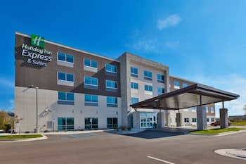 Hol. Inn Exp.  Cedar Springs - Grand Rapids N,Cedar Springs>>Belmont,2.5 star