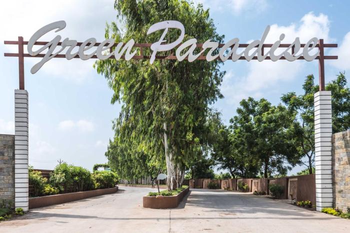 Green Paradise,Surat>>Navsari,3 star