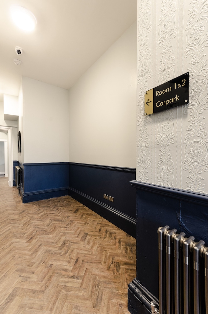 Sweeney Apartments And Rooms,North Lanarkshire>>Motherwell,0 star