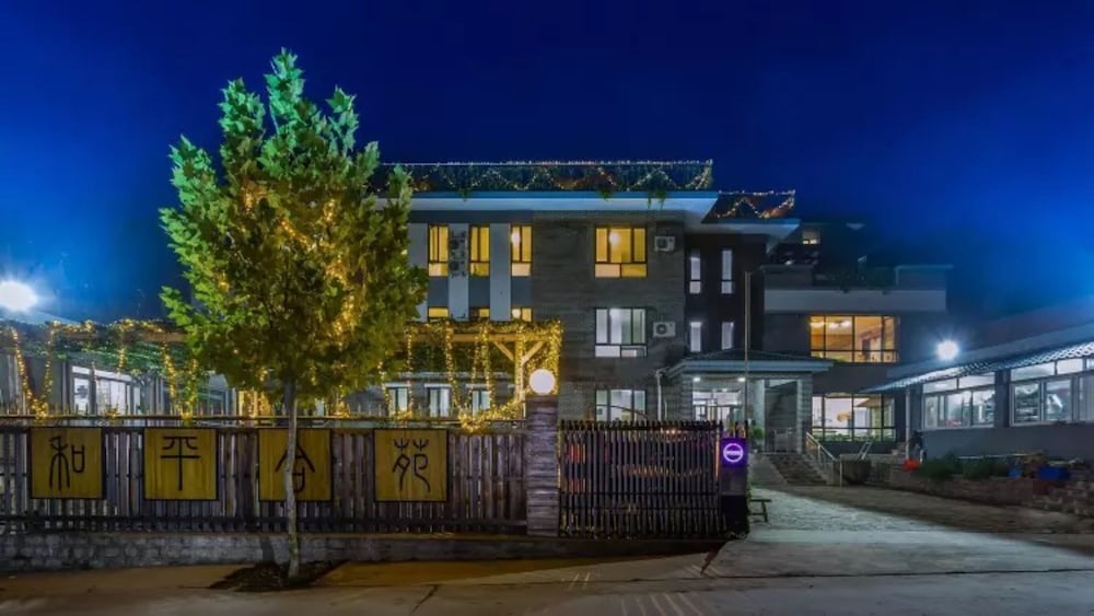 Floral Hotel He Ping He Yuan Jixian,123 Heping Village Zuozhuangzi Town 300000 Tianjin Ji County,3 star