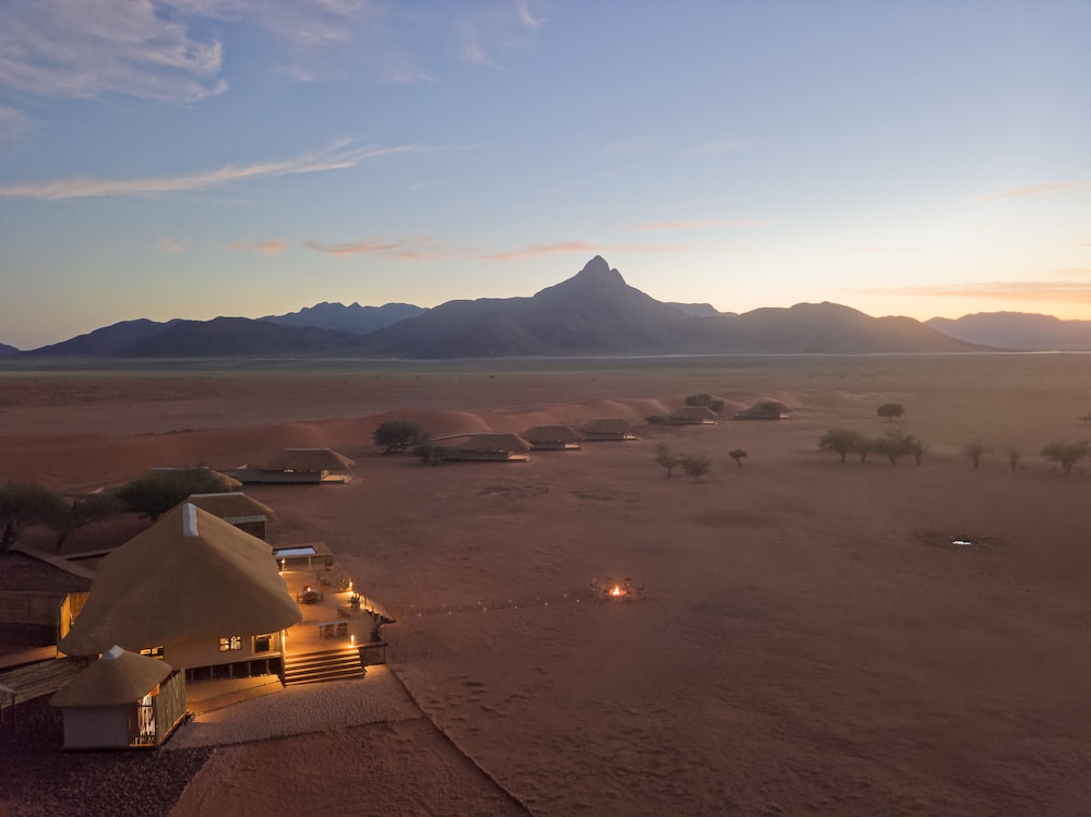 Kwessi Dunes,Namib Rand Nature Reserve Sesriem,3.5 star