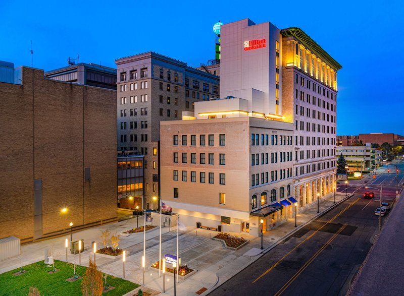 hilton garden inn flint downtown