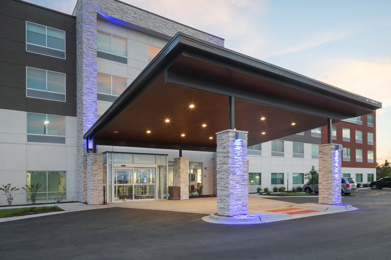 Hol. Inn Exp.  Bourbonnais East - Bradley,Bradley>>Bourbonnais,2.5 star