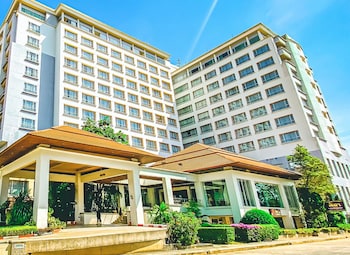 K Park Grand Hotel