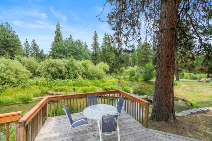 Crater Lake Resort,Fort Klamath>>Chiloquin,3 star