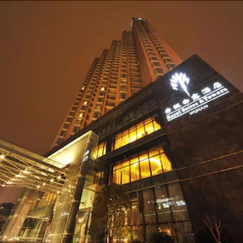 Royal Suites & Tower,Wuhan>>Hubei,4.5 star
