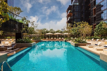 Doubletree By Hilton Dubai M Square Hotel & Residences,Bur Dubai>>Al Mankhool,5 star