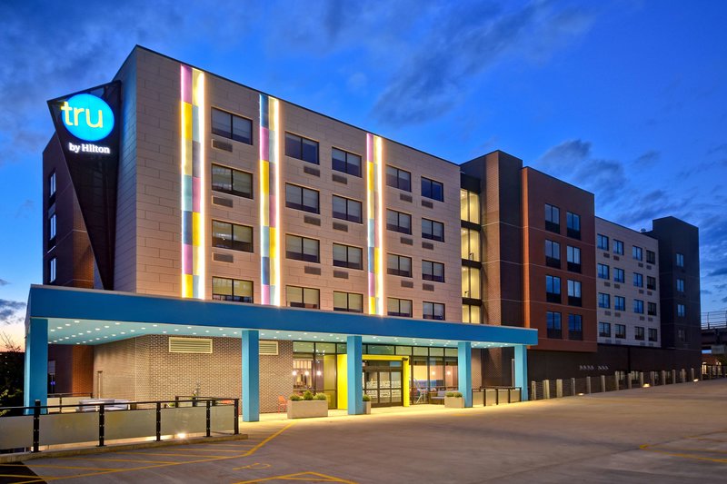 tru by hilton manchester downtown