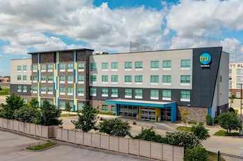 tru by hilton the colony dallas