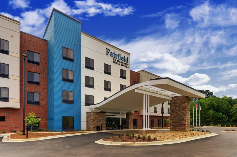 Fairfield Inn & Suites By Marriott Asheville Weaverville,Weaverville>>Asheville,2.5 star